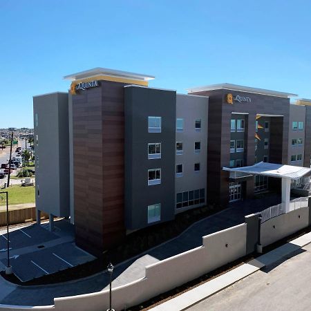 La Quinta Inn & Suites By Wyndham Galveston North At I-45 外观 照片