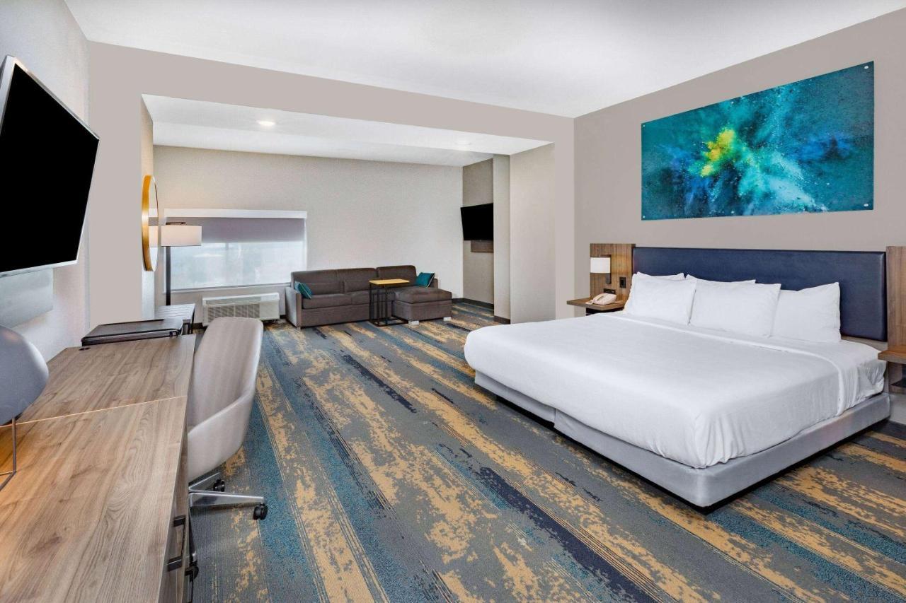 La Quinta Inn & Suites By Wyndham Galveston North At I-45 外观 照片