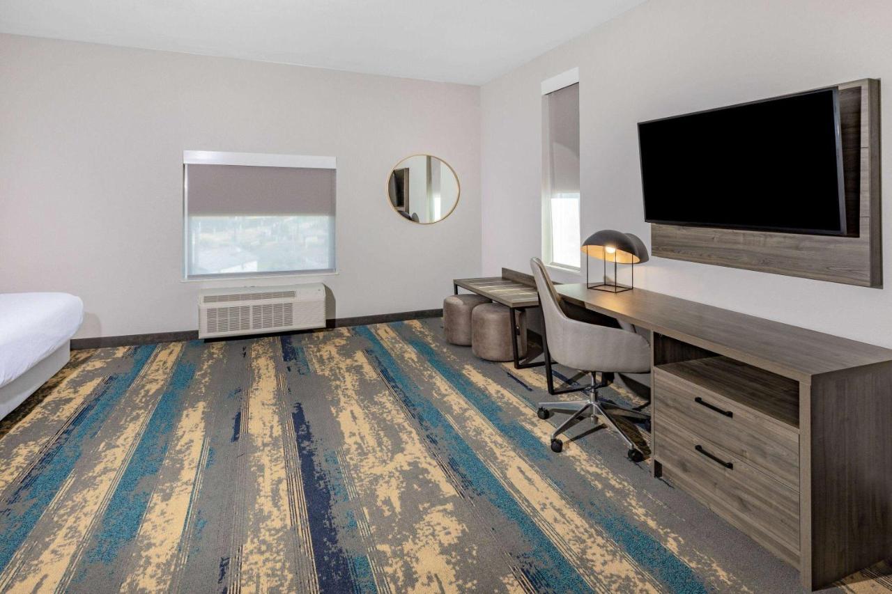 La Quinta Inn & Suites By Wyndham Galveston North At I-45 外观 照片